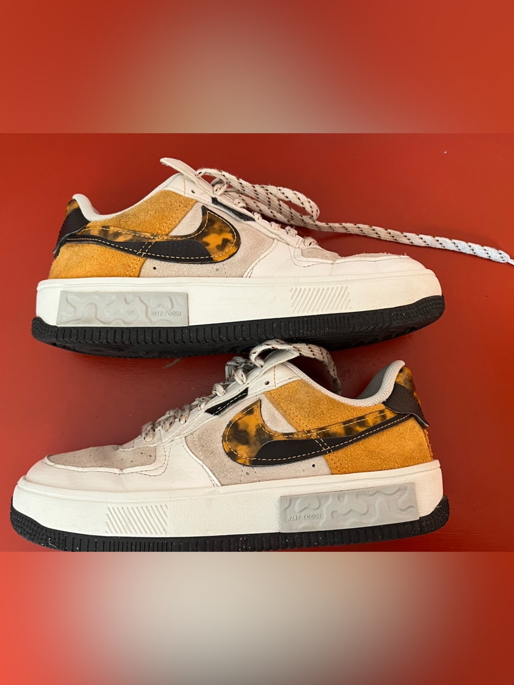 Nike Air Force 1 React Rare Low-Top Sneakers/Tortoiseshell Swoosh excellent